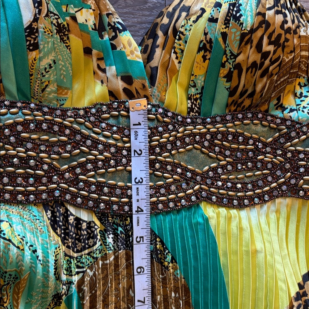 BICICI. Vibrant Multicolor Halter Maxi Dress with “matching shawl/wrap.”
Size. L - Picture 8 of 16